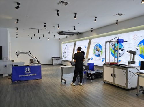 中原科技城增強(qiáng)人才驅(qū)動(dòng) 賦能高質(zhì)量發(fā)展